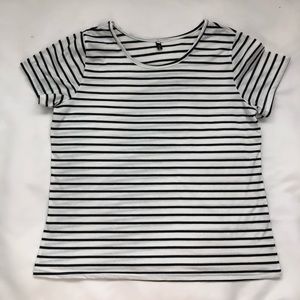Black & White Striped Tee Amazon Purchase Show Lai